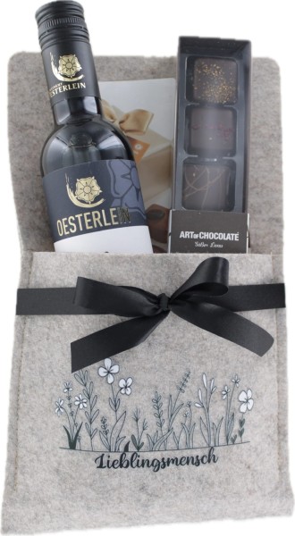Filztasche Lieblingsmensch gefüllt